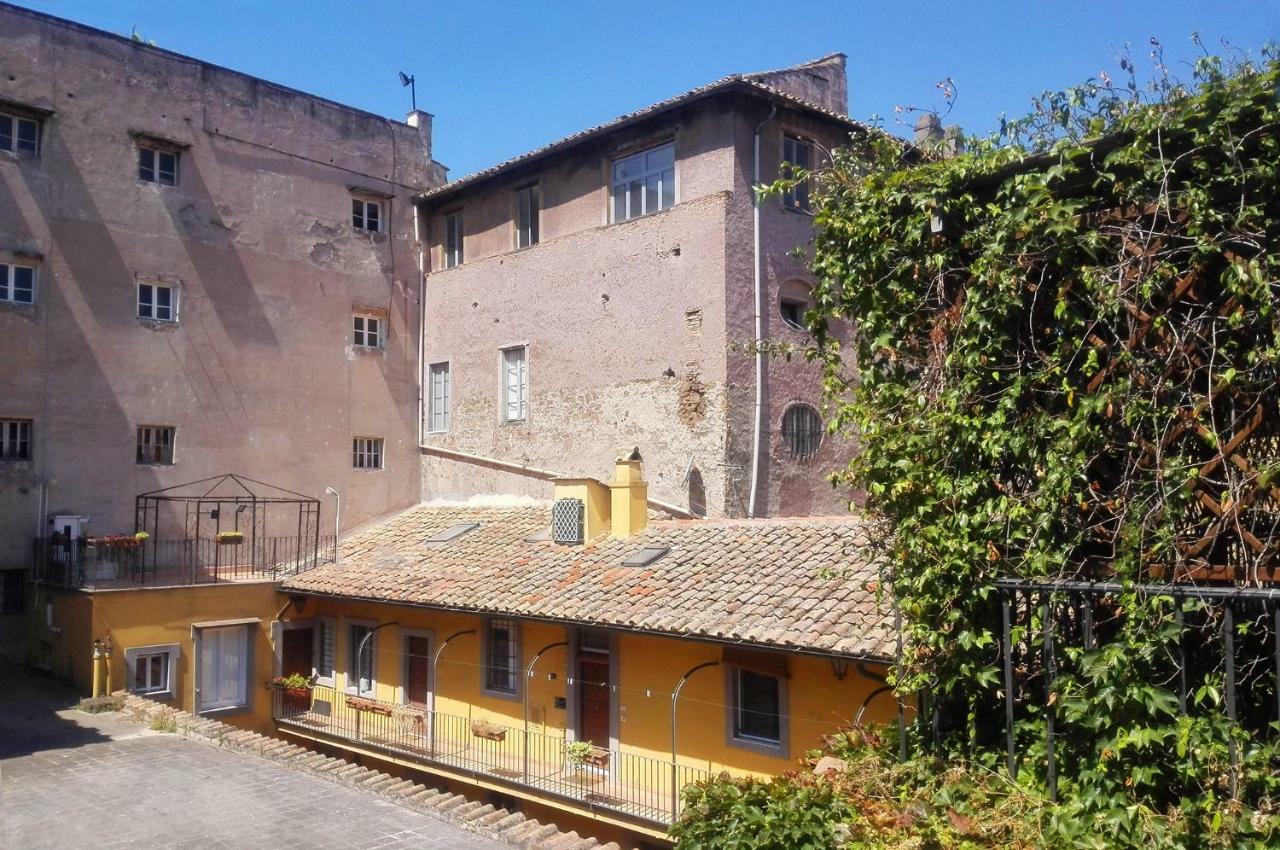 Delizioso Appartamento A Campo De' Fiori Rom Exteriör bild